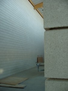 Séparatifs Intérieurs en Blocs Acoustiques LCO Coffrant de 20 : parement Lisse Ton Pierre