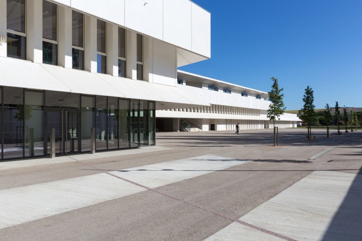 Munvez & Morel Architecture à Toulouse / Collège à Auterive (31) - Blocs de parement ELCO Acoustique