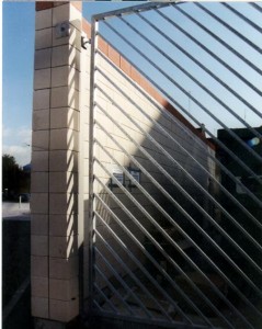 Séparatif Extérieur en Blocs ELCO Coffrant de 20 : Parement Lisse Ton Pierre