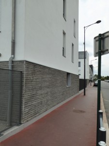 750 m² Briques BlocStar Am90 à maçonner Parement Antracite Clivé / Joint horizontal à Sec de 10 mm