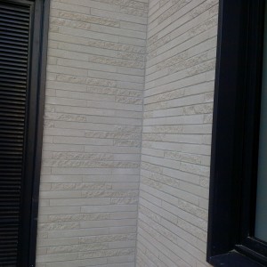 1.800 m² Briques BlocStar Am90 Parement Ton Pierre 2/3 parement lisse et 1/3 parement clivé