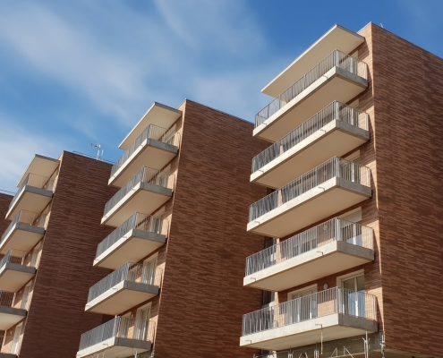 Cour Magenta à Toulouse: Taillandier Architectes (31) et Scalènes Architectes (31) – 4900m² Plaquettes BlocStar Ac19