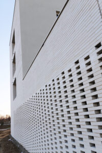 Bukolia à Cornebarieux (31) - Rahael Gabrion Architecture (75) ADN Patrimoine (31) - 800 m² Plaquettes Ac19 & Briques BlocStar AmR210
