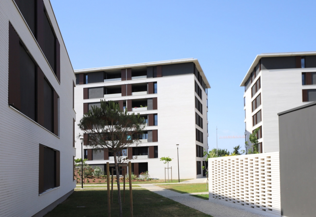 Grand-Angle, Zac-Andromède à Blagnac : G.G.R. Architecte (31) Altarea Cogedim (31) – 5850m² Briques BlocStar Am90 et Am 180