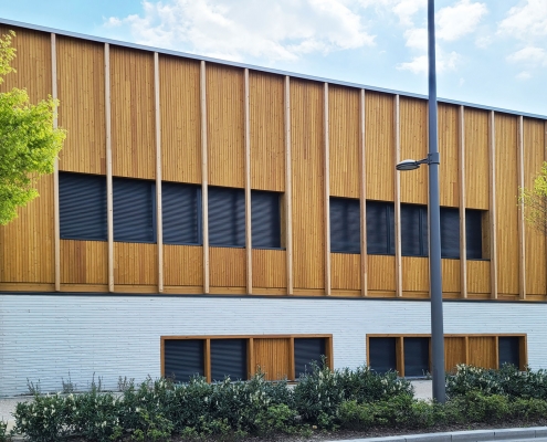 Collège, gymnase à Orléans (45) – Archi5 Prod (93) – 2500m² Briques BlocStar AmR70 Lisses et Clivées