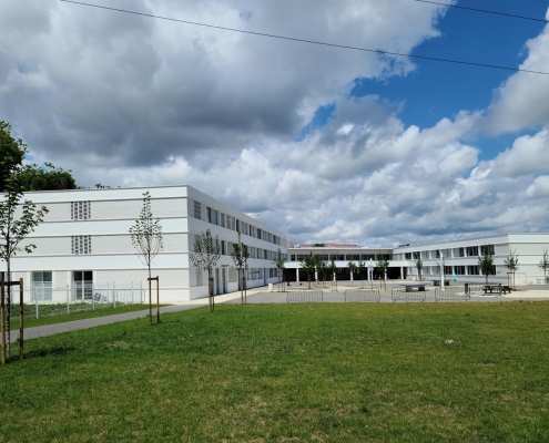 Groupe scolaire Sainte Geneviève à St Jory (31) - Taillandier architectes (31) - Ogec(31) - 500 m² de Plaquettes Ac19