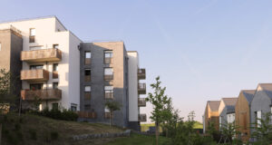 87 Logements I3F Le Louvres (95) - Cussac Architectes (75) - Immobilière 3F (93) - 1990 m² de Plaquettes BlocStar Ac19