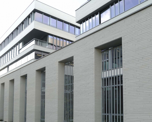 Netten Campus à Lille (59) - Lalou & Lebec Architectes (59) - Vinci Immobilier (69) - 6165 m² de briques béton BlocStar Am90