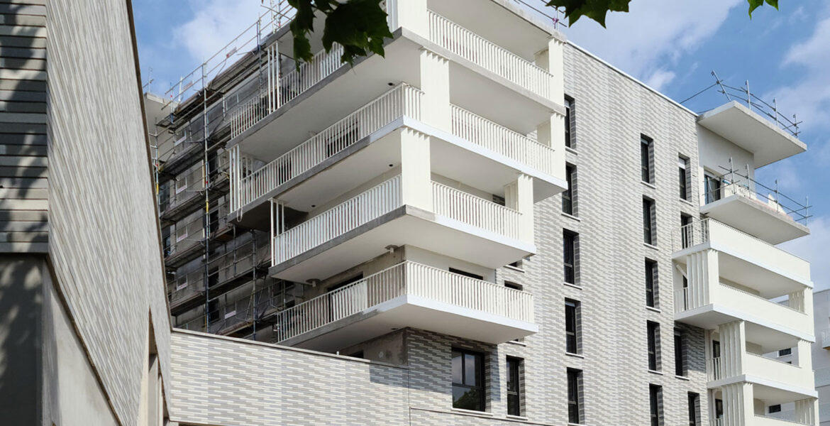 Logements à Romainville (93) - MFR architectes (75) - Nexity (75) et Eiffage Immobilier (78) - 2600 m² de Plaquettes Ac19