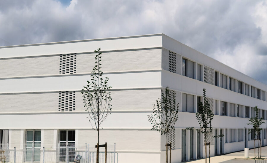 Groupe scolaire Sainte Geneviève à St Jory (31) - Taillandier architectes (31) - Ogec(31) - 500 m² de Plaquettes Ac19