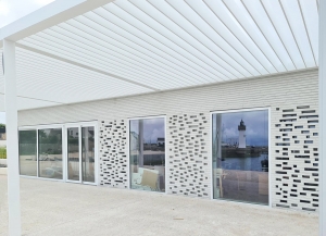 Opération Port Haliguen à Quiberon (56) - DDL Architecte (56) - Compagnie des ports du Morbihan - 840 m² de briques béton BlocStar AmR70, AmR90 et AmR180