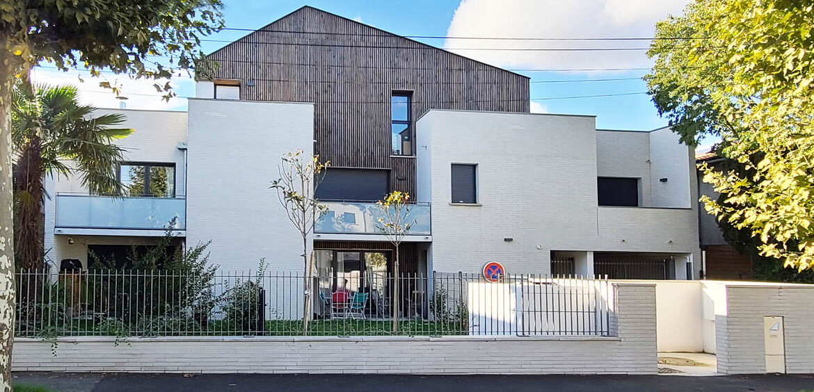 Villa Bedouce à Toulouse (31) - Vigneu & Zilio (31) - 370 m² de Plaquettes BlocStar Ac19