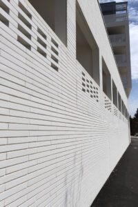 Cosmopoly - Zac Eureka à Castelnau le Lez (34) - Taillandier Architectes (31) - 1900 m² de Briques BlocStar Am70, AmR210 et Plaquettes Ac19 Lisses et Clivées