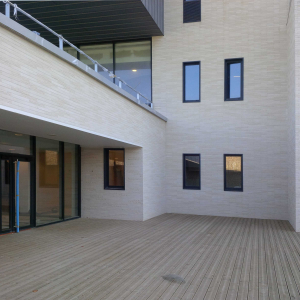 Clinique « Capio » à Bayonne (64) – AIA architecture Lyon (69) – Capio (69) – 1.800m² Briques BlocStar Am90
