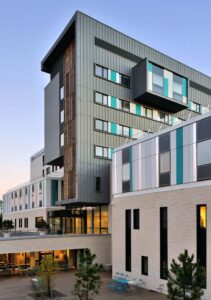 Clinique « Capio » à Bayonne (64) – AIA architecture Lyon (69) – Capio (69) – 1.800m² Briques BlocStar Am90