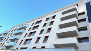 84 logements collectifs à Courbevoie (92) - Immobilière 3F (75) - 2010 m² de briques BlocStar Am90 et Plaquettes Ac19