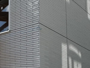 Hotel Ilot Magenta à Laval (53) - Reichen et Robert & Associés (75) - CFA Grand Ouest (35) + Nox (94) - 1400 m² de Plaquettes BlocStar Ac19