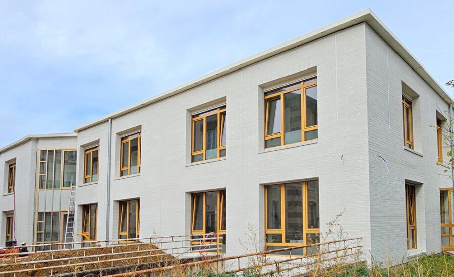 Restructuration de l'hôpital du Vésinet (78) - A26 (75) - 1650 m² de Plaquettes BlocStar Ac19 et Briques Am70