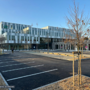 Siège du Crédit agricole Centre Ouest dit « CACO » à Limoges (87) - AIA Architectes (69) + BVL Architectes (87) - 1063 m² de Briques Béton BlocStar AmR70& Am90 en hauteur 10