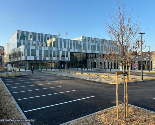 Siège du Crédit agricole Centre Ouest dit « CACO » à Limoges (87) - AIA Architectes (69) + BVL Architectes (87) - 1063 m² de Briques Béton BlocStar AmR70& Am90 en hauteur 10