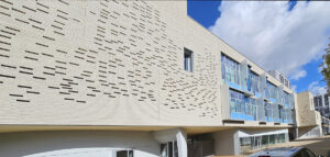 Ecole Diderot à Pantin (93) - Extra Muros (93) Bombrun-Costes Architectures (75) Ville de Pantin (93) - 2500 m² de Briques BlocStar AmR90
