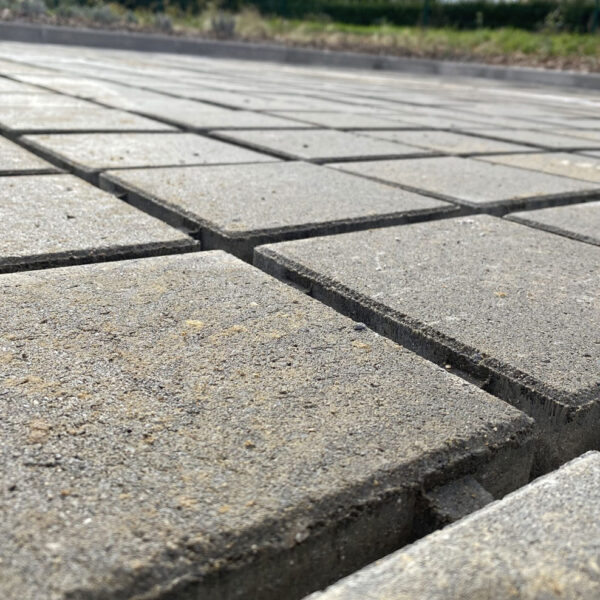 Pavé recyclé à joints drainants