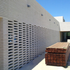 Calestroupat Architecture à Toulouse (31) / Espace Bergean à Esclaguens (31) - Briques BlocStar Am90