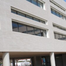 Agence ENIA Architecture à Montreuil (93) / Bâtiment EGIS à Montpellier - Briques BlocStar Am90