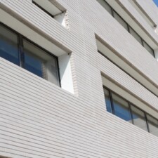 Agence ENIA Architecture à Montreuil (93) / Bâtiment Egis à Montpellier - Briques Béton Am90 BlocStar