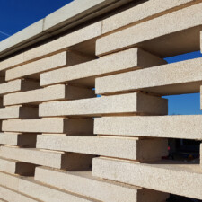 Pôle de la petite enfance à Pont l'Evèque (38) / Nunc Architecture à Bessans (73) : 1.200 m² Briques BlocStar structurelle Am180 & Briques béton Am90