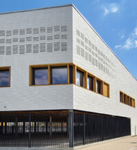 Collège, gymnase à Orléans (45) – Archi5 Prod (93) – 2500m² Briques BlocStar AmR70 Lisses et Clivées