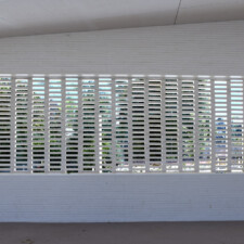 Ecole Maternelle Berthelot et Salle de Sport à Mont-Saint-Aignan (76) - Margerie et Pasquet (75) - 1225m² Briques Béton BlocStarAm70