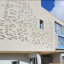 Ecole Diderot à Pantin (93) - Extra Muros (93) Bombrun-Costes Architectures (75) Ville de Pantin (93) - 2500 m² de Briques BlocStar AmR90