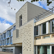 Ecole Diderot à Pantin (93) - Extra Muros (93) Bombrun-Costes Architectures (75) Ville de Pantin (93) - 2500 m² de Briques BlocStar AmR90