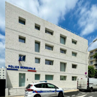 Hotel de Police Municipale de Courbevoie (92) - Anonymes Architectes (75) - Ville de Courbevoie (92) - 675 m² de Briques Béton BlocStar AmR70 & Am180 lisses et clivées