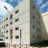 Hotel de Police Municipale de Courbevoie (92) - Anonymes Architectes (75) - Ville de Courbevoie (92) - 675 m² de Briques Béton BlocStar AmR70 & Am180 lisses et clivées